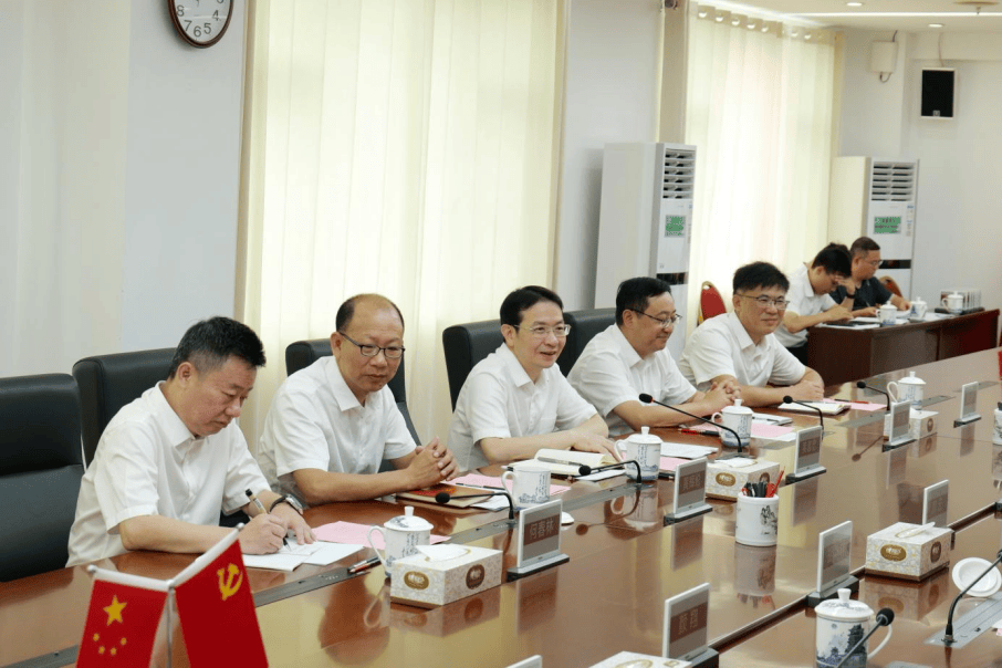 俱乐部友谊赛_省委常委、赣州市委书记黄喜忠一行到省科技厅走访座谈