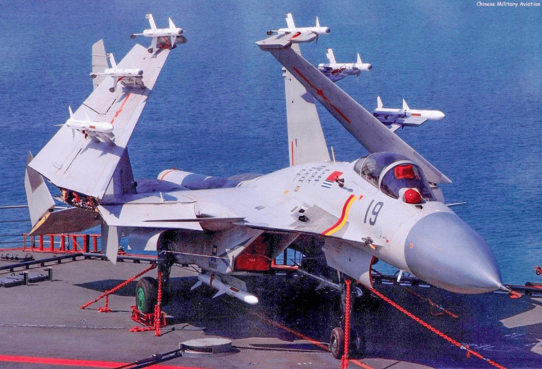 体育皇冠信用网站_央视曝光中国航母24架歼-15出动全过程体育皇冠信用网站，遭遇美军F/A-18谁更强？