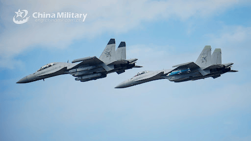 体育皇冠信用网站_央视曝光中国航母24架歼-15出动全过程体育皇冠信用网站，遭遇美军F/A-18谁更强？