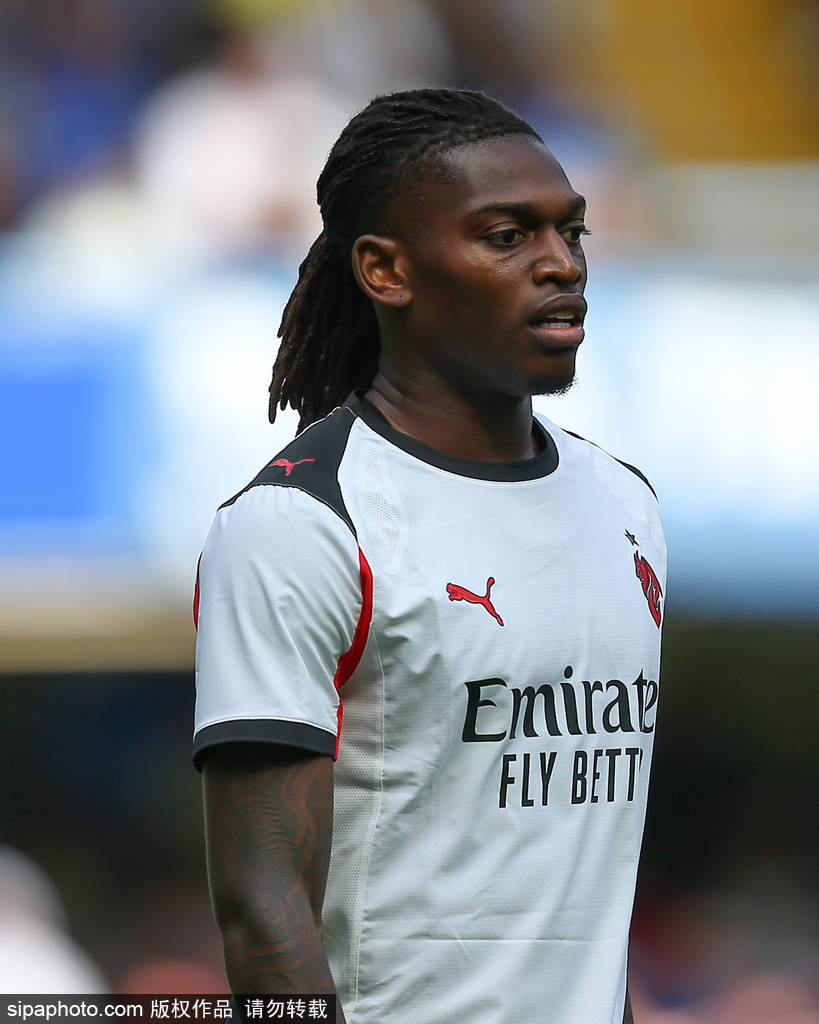 意大利甲组联赛
_米兰失利背后的战术分析:控球率高却难破克雷莫纳防线的秘密