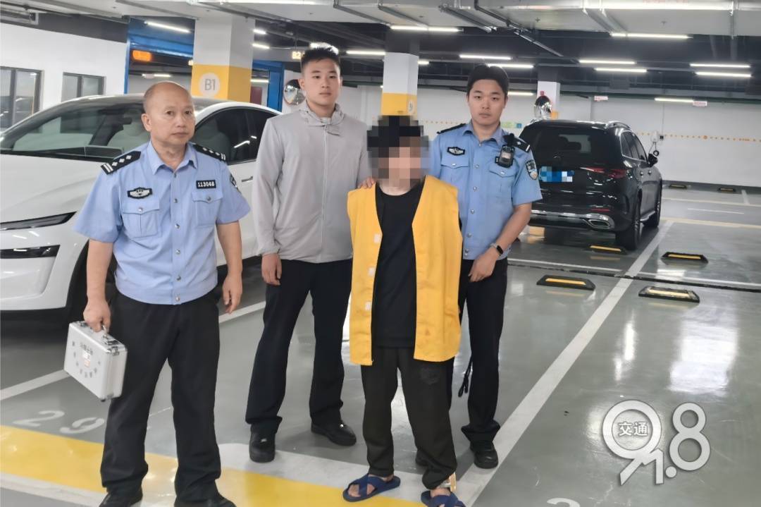 皇冠信用網网址_开学前皇冠信用網网址，杭州女子发现3800元开学礼不见了，一查监控......