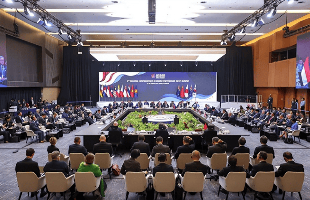 皇冠信用网开户_特朗普刚走皇冠信用网开户，中国和东盟的节奏就变了，连续开了两场没有美国的会