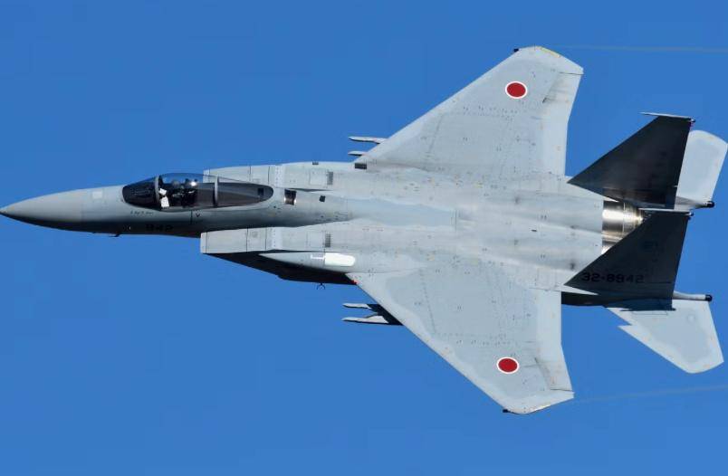 摩洛哥足球_中日宫古海峡斗法摩洛哥足球，歼-15舰载机雷达锁定日本战机，日本半夜开会紧急抗议！