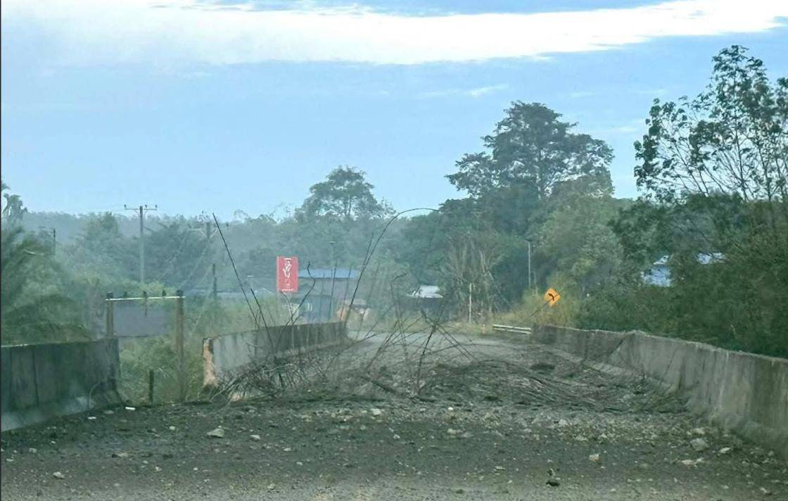 皇冠信用网登3代理
_炸大桥皇冠信用网登3代理
,炸赌场,F-16突防红旗12,泰国拒绝停火,跟特朗普唱反调